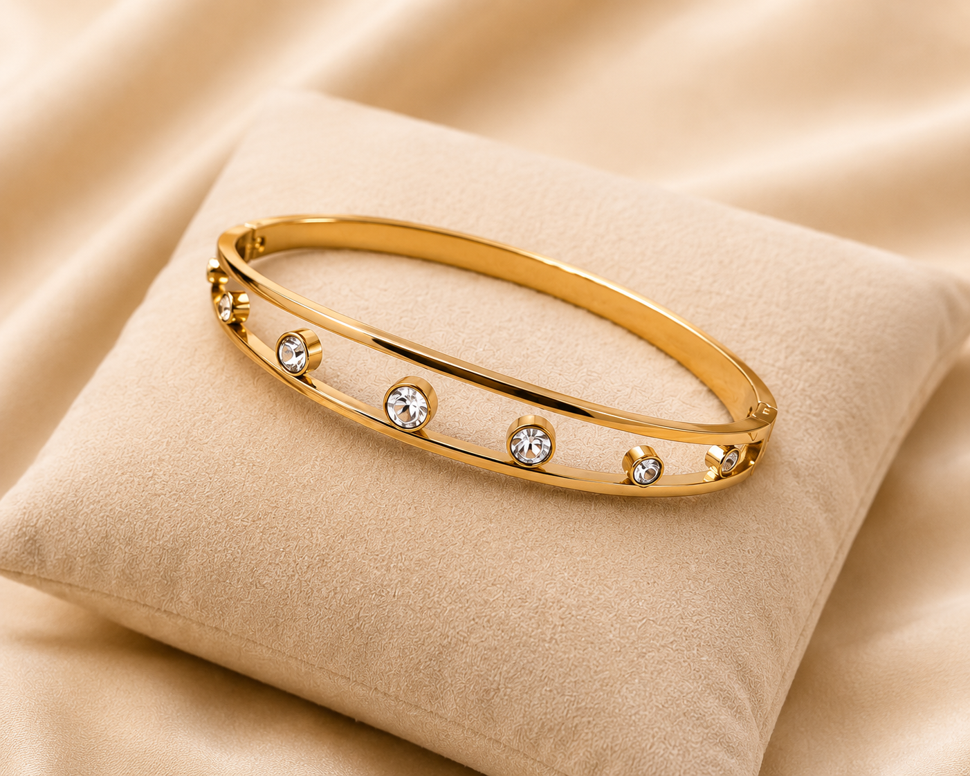 Selira Crystal Harmony Gold Bangle
